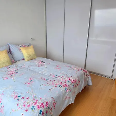 Apartment Castle View Sky, 3 Rooms, Panorama Loggia, Free Parking, Wifi, Old Town *
